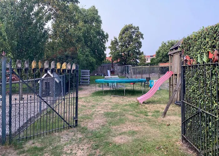 بيت للعطل Gypsy Caravan In Weideblick With Farm Animals